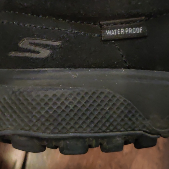 Shoes - Picture 3 of 3